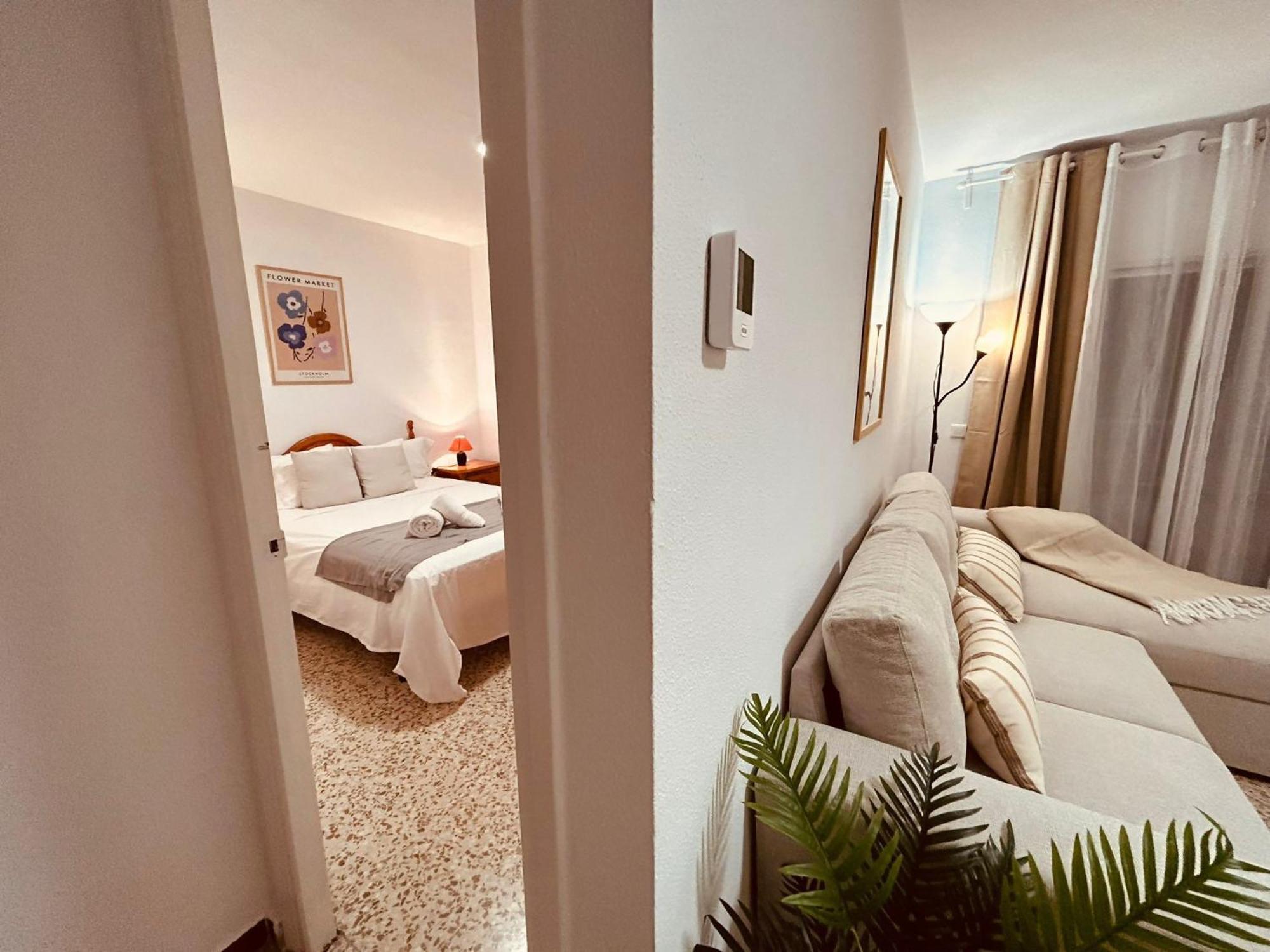 Апартаменти Vialia Piso Centrico Wifi Maria Zambrano Andra Малага Екстер'єр фото