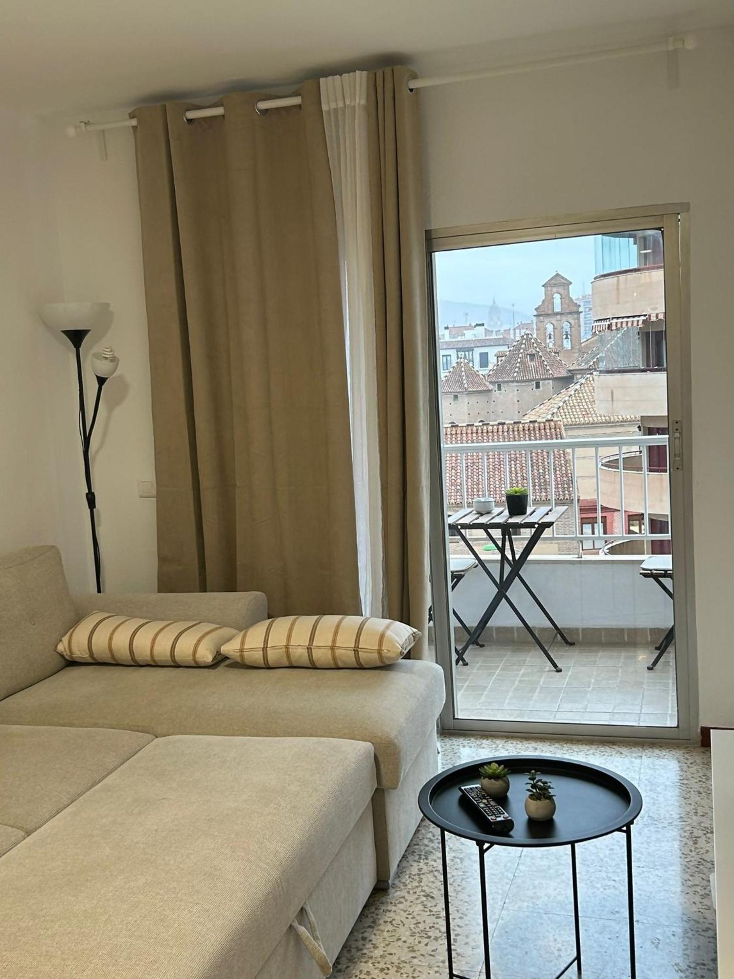 Апартаменти Vialia Piso Centrico Wifi Maria Zambrano Andra Малага Екстер'єр фото